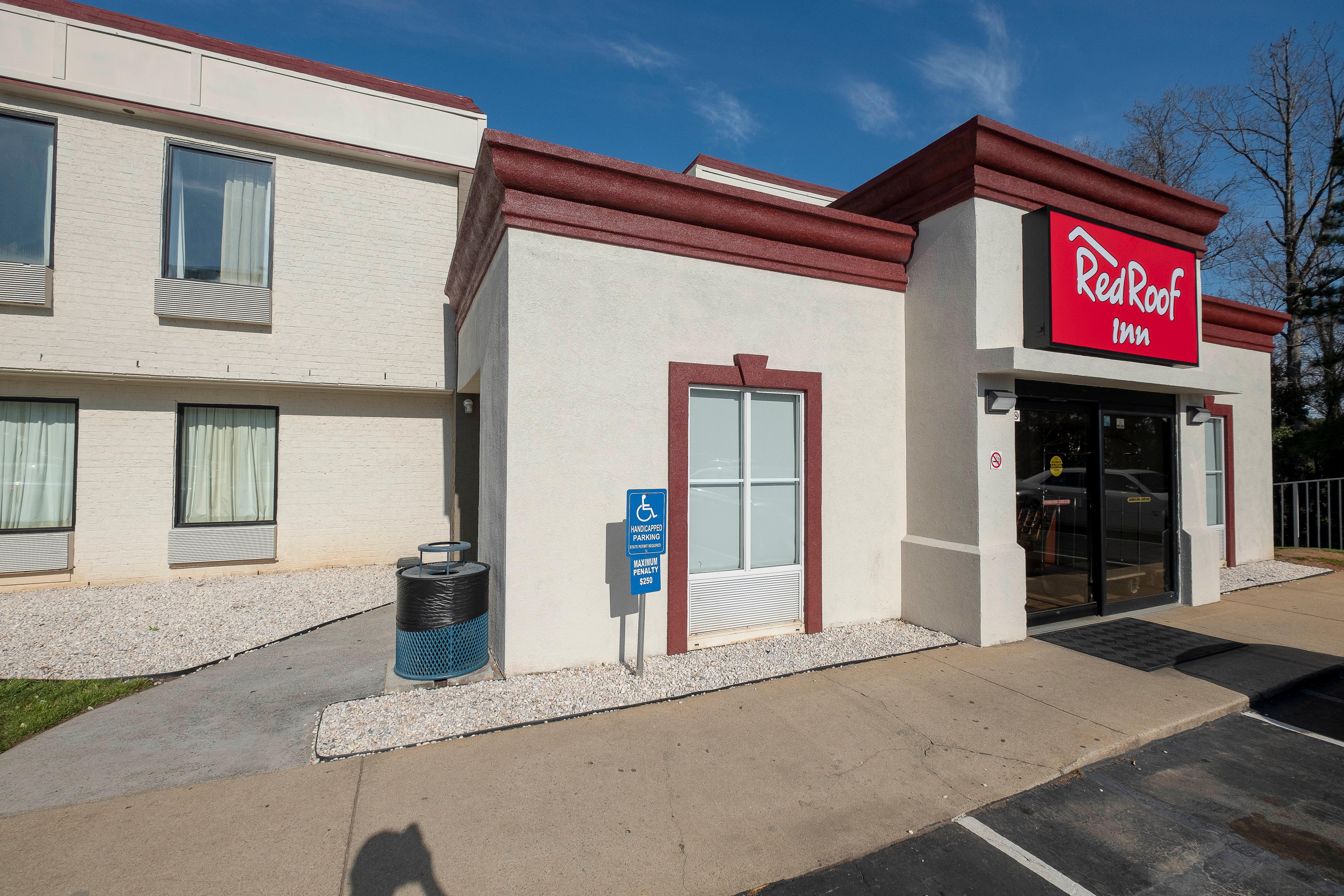 Red Roof Inn Raleigh North-Crabtree Mall-Lenovo Center Esterno foto