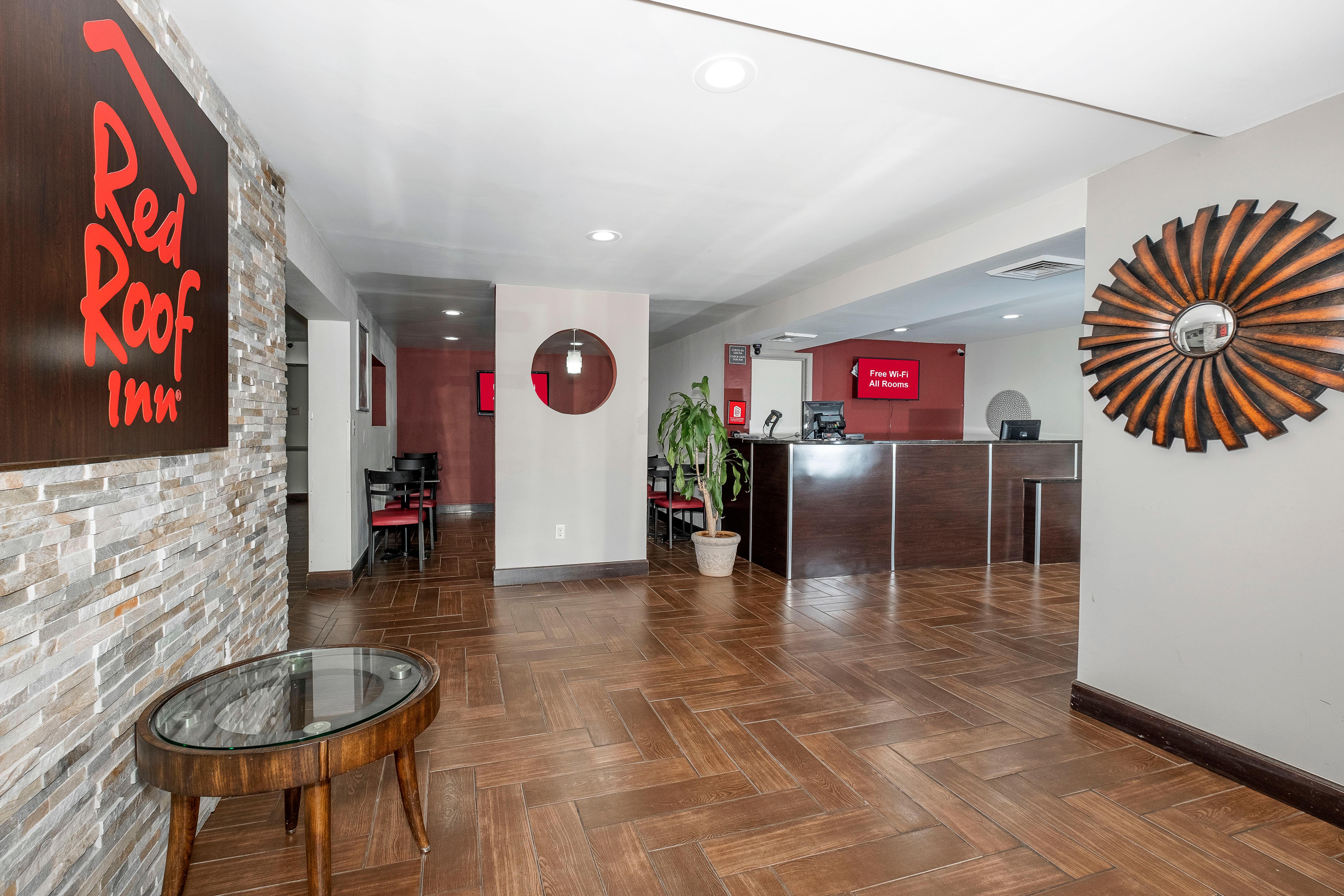 Red Roof Inn Raleigh North-Crabtree Mall-Lenovo Center Esterno foto